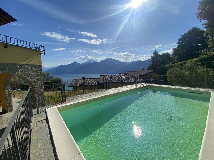 Image No.2-4 Bed Villa for sale