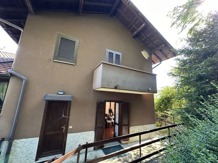 Image No.11-2 Bed Semi-Detached for sale