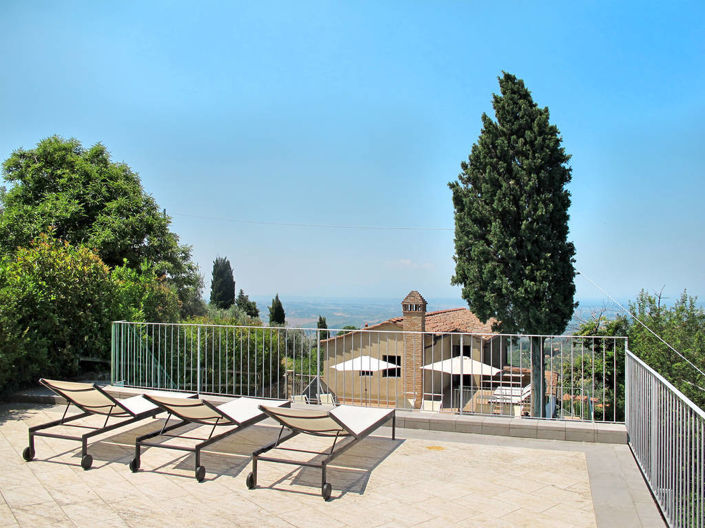 Image No.14-6 Bed Property for sale