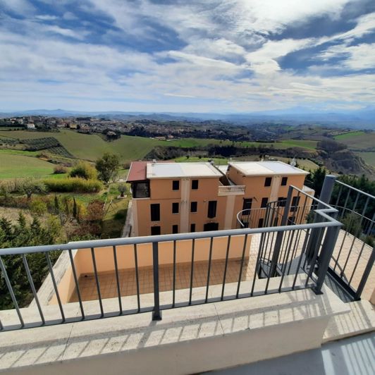 Image No.11-4 Bed Property for sale