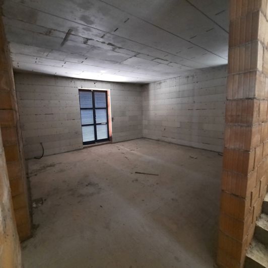 Image No.9-4 Bed Property for sale