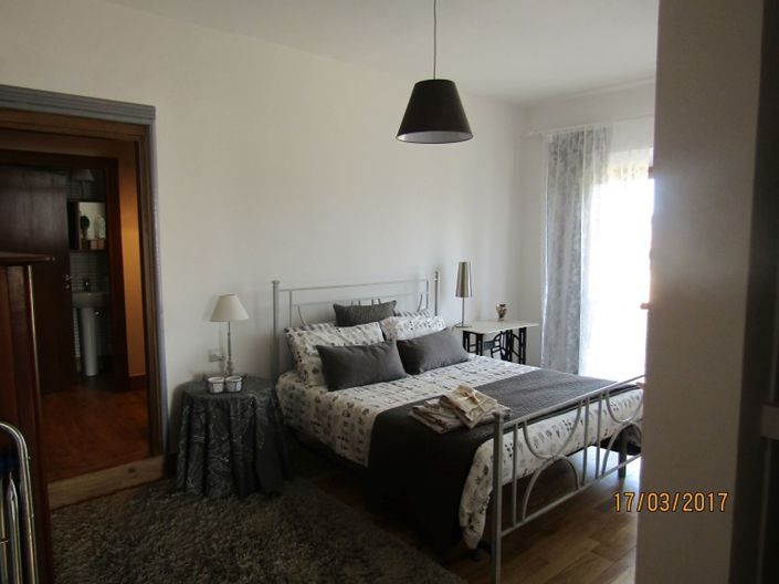 Image No.10-3 Bed Semi-Detached for sale