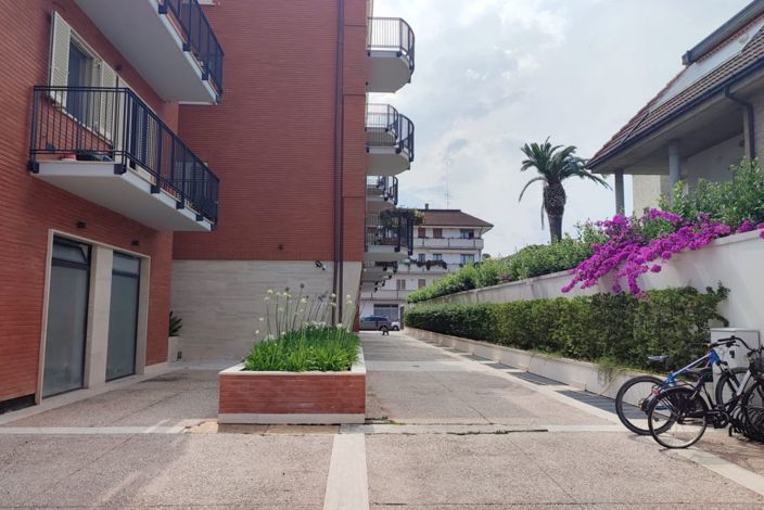 Image No.12-2 Bed Apartment for sale