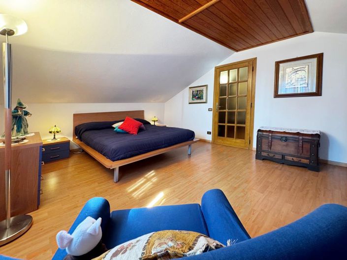 Image No.12-3 Bed Apartment for sale