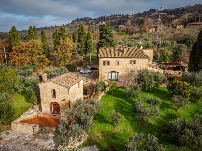 Image No.1-5 Bed Property for sale