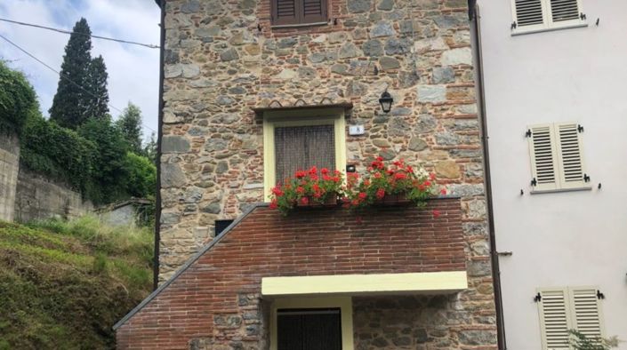 Image No.11-2 Bed Semi-Detached for sale