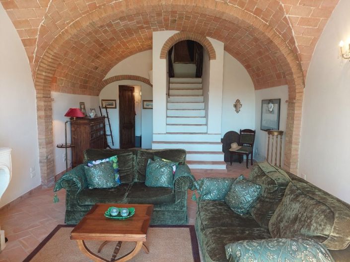 Image No.5-2 Bed Semi-Detached for sale