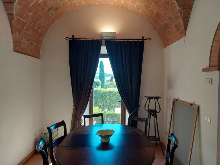 Image No.7-2 Bed Semi-Detached for sale