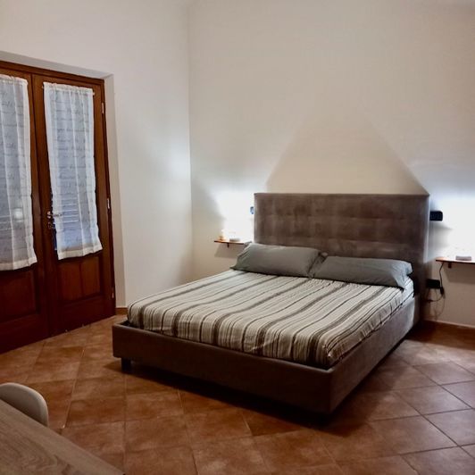 Image No.13-5 Bed House for sale