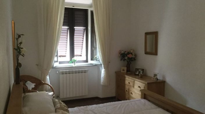 Image No.10-5 Bed House for sale