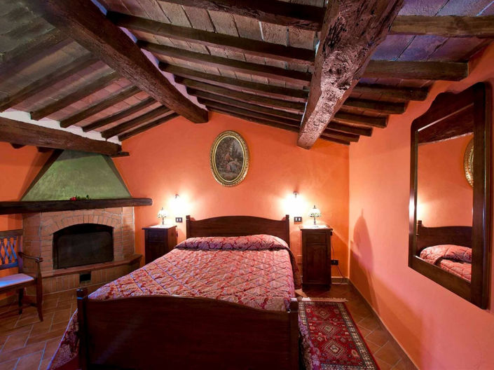 Image No.10-5 Bed Property for sale