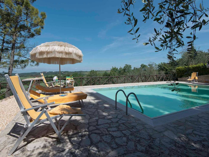 Image No.12-5 Bed Property for sale