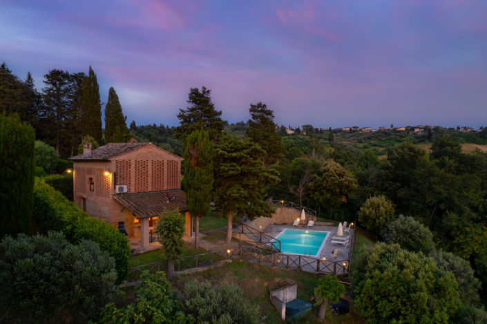 Image No.3-5 Bed Property for sale