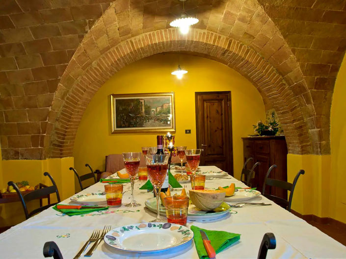 Image No.8-5 Bed Property for sale