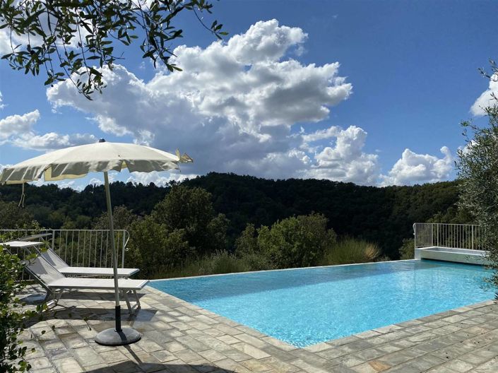 Image No.2-7 Bed Villa for sale