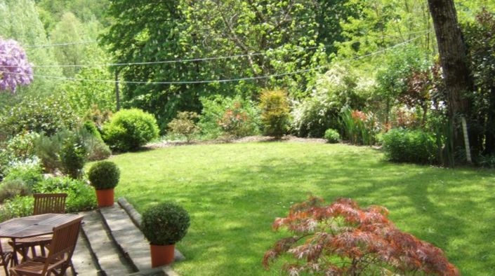 Image No.11-5 Bed Property for sale