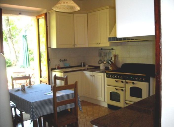 Image No.5-5 Bed Property for sale