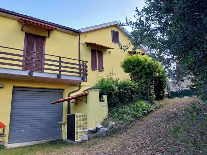 Image No.4-3 Bed Property for sale