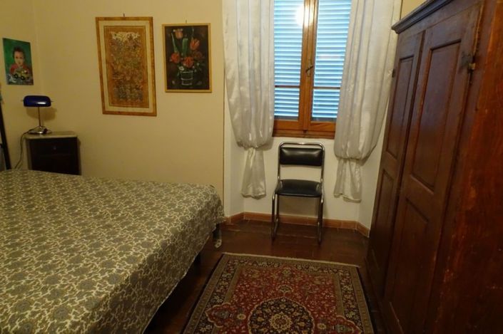 Image No.13-9 Bed Property for sale