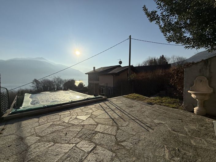 Image No.17-2 Bed House for sale