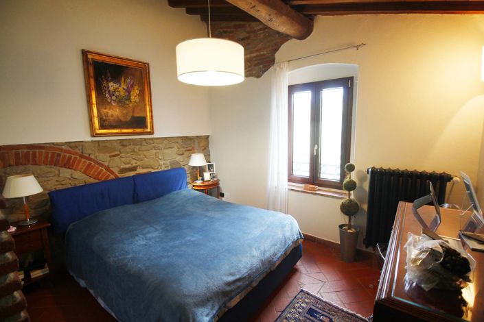 Image No.10-2 Bed House for sale