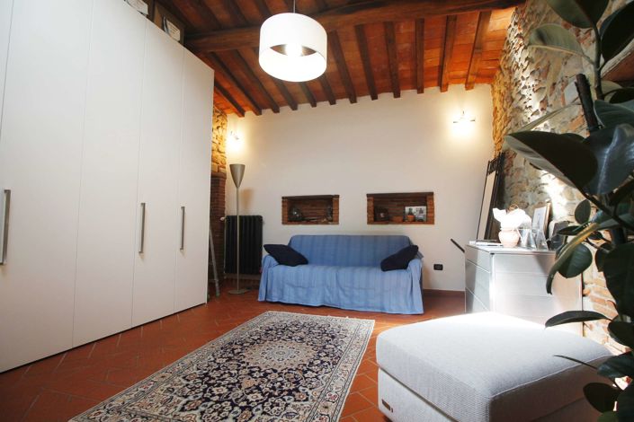 Image No.11-2 Bed House for sale