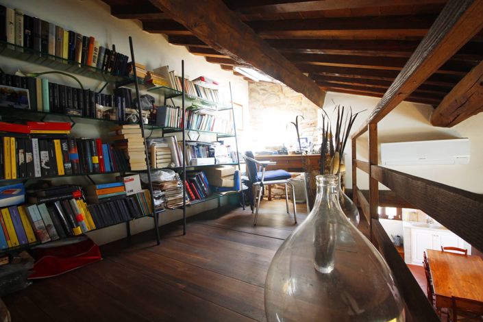 Image No.13-2 Bed House for sale