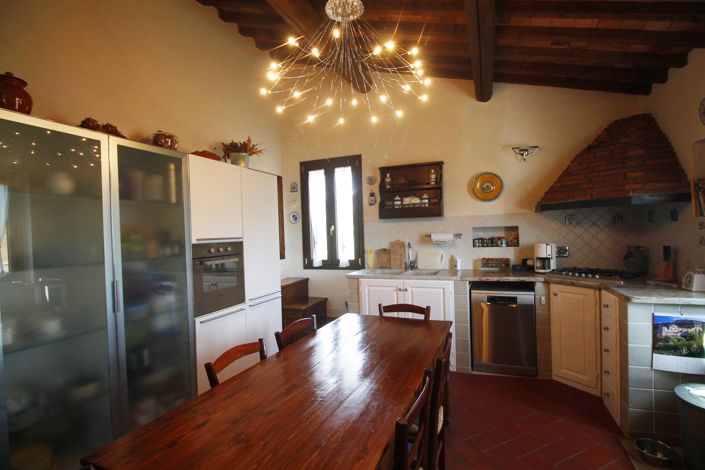 Image No.8-2 Bed House for sale