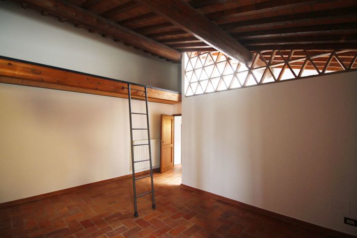 Image No.12-3 Bed House for sale