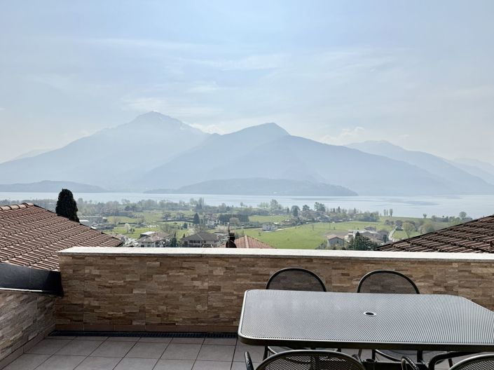 Image No.2-4 Bed House for sale