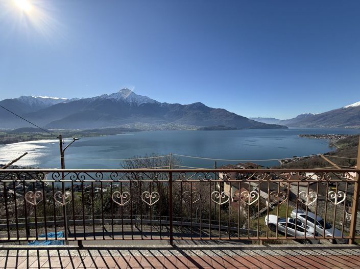 Image No.4-6 Bed Property for sale