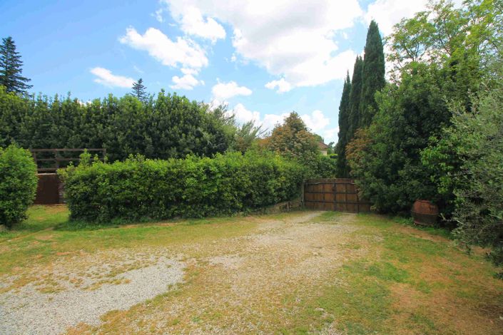 Image No.15-2 Bed Property for sale