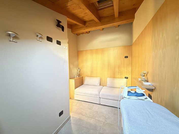 Image No.10-2 Bed Semi-Detached for sale