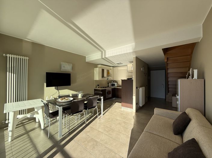 Image No.6-2 Bed Semi-Detached for sale