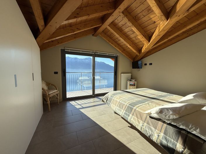 Image No.8-2 Bed Semi-Detached for sale