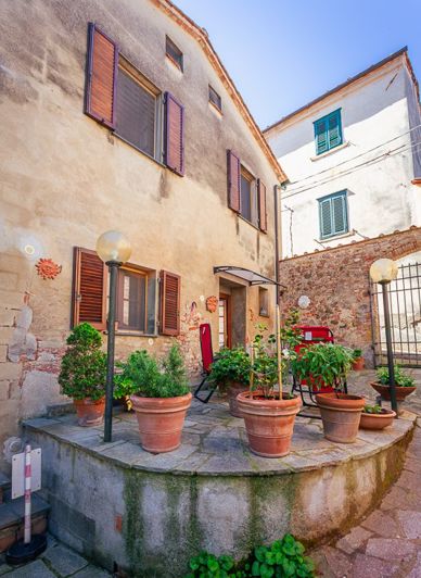 Image No.17-2 Bed House for sale