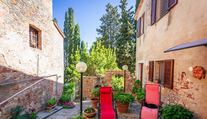 Image No.2-2 Bed House for sale