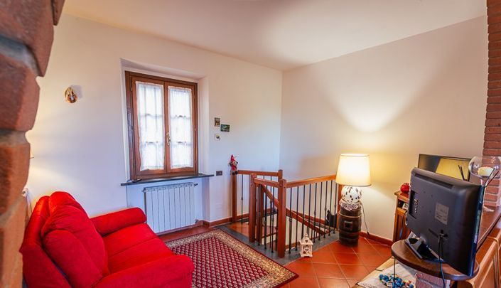 Image No.7-2 Bed House for sale