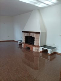 5490-monteprandone-11-fireplace