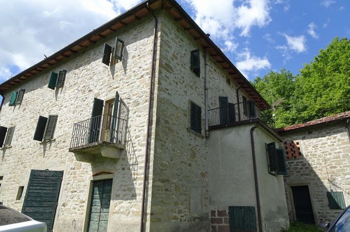 Image No.1-5 Bed Property for sale