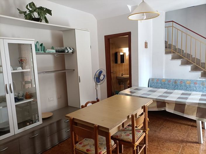 Image No.3-2 Bed House for sale