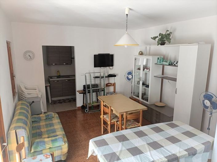 Image No.8-2 Bed House for sale