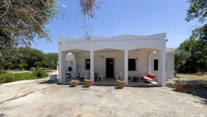 Image No.1-3 Bed Villa for sale