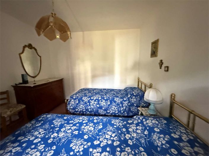 Image No.11-2 Bed Semi-Detached for sale