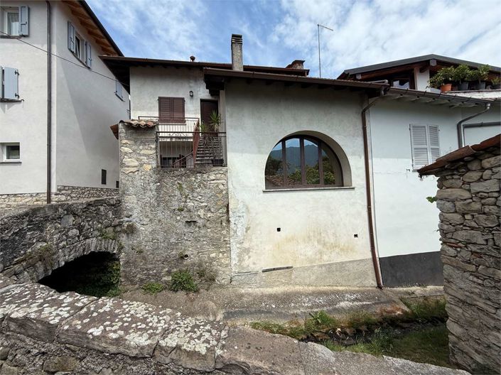 Image No.2-2 Bed Semi-Detached for sale