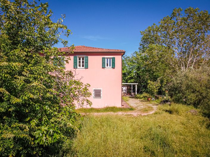 Image No.16-4 Bed Property for sale