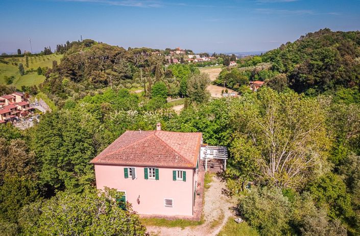 Image No.17-4 Bed Property for sale