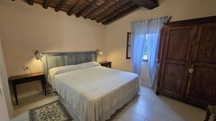 Image No.11-4 Bed Property for sale