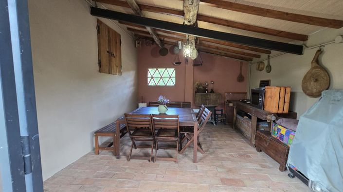 Image No.16-4 Bed Property for sale