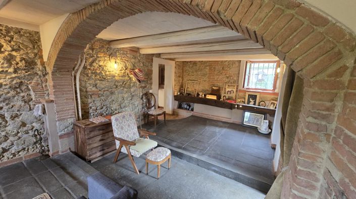 Image No.5-4 Bed Property for sale